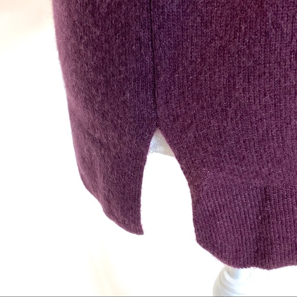 HALOGEN | Double V Cashmere Sweater - Picture 3 of 8